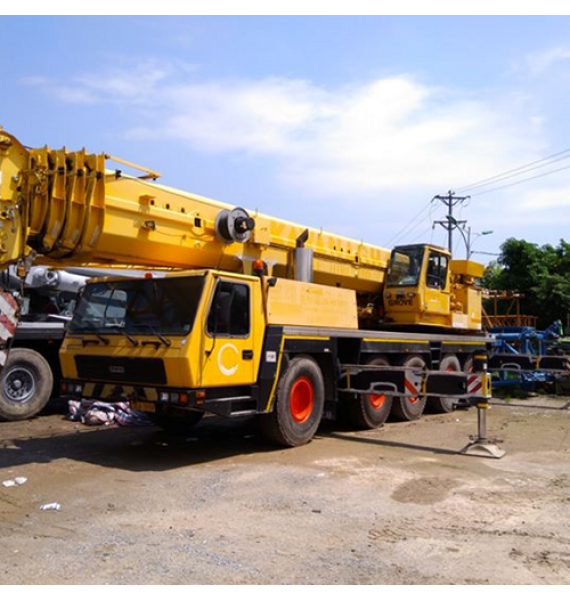100 ton crane truck 